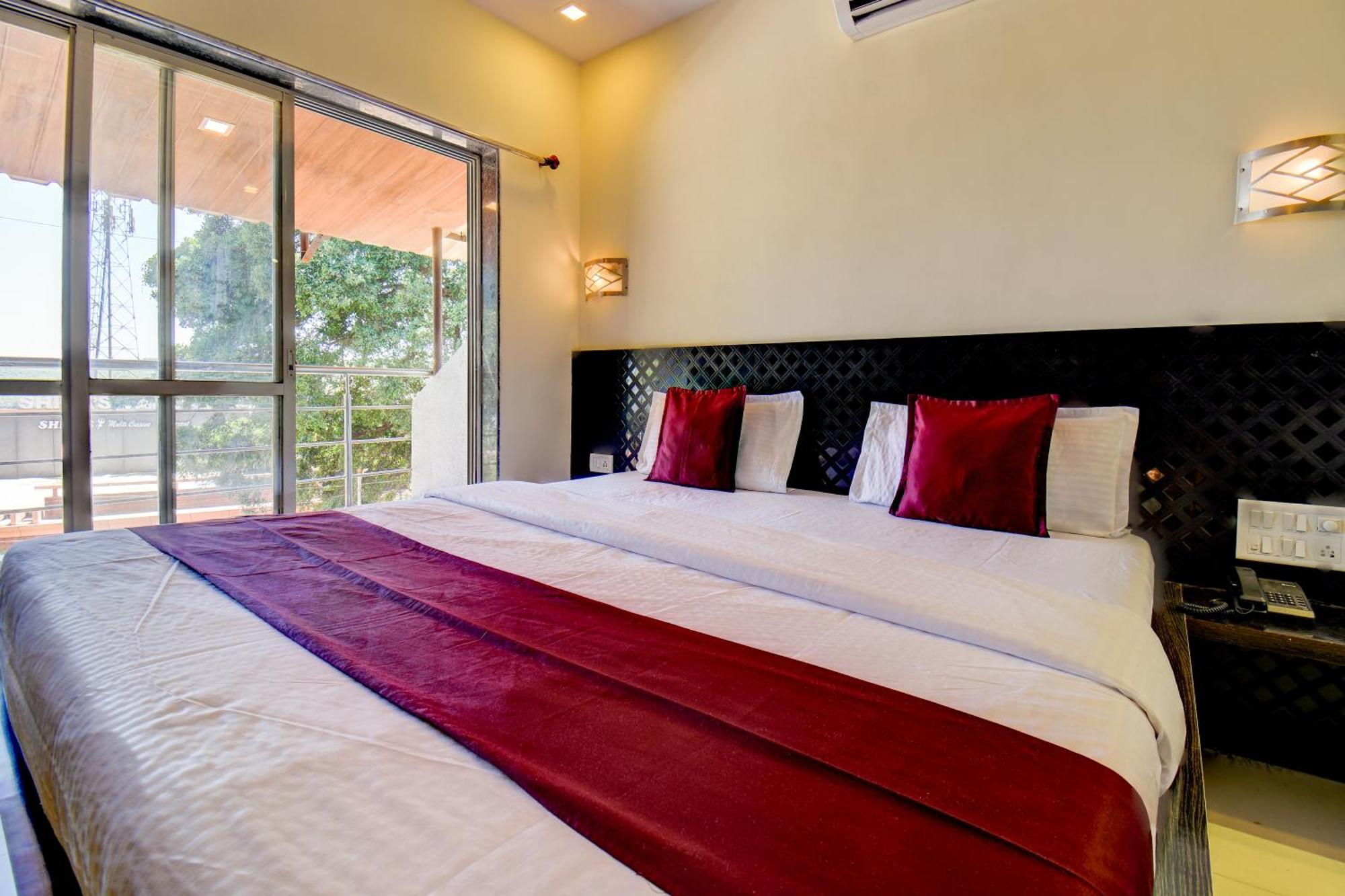 New Jijau Residency, Mahabaleshwar Hotel ภายนอก รูปภาพ