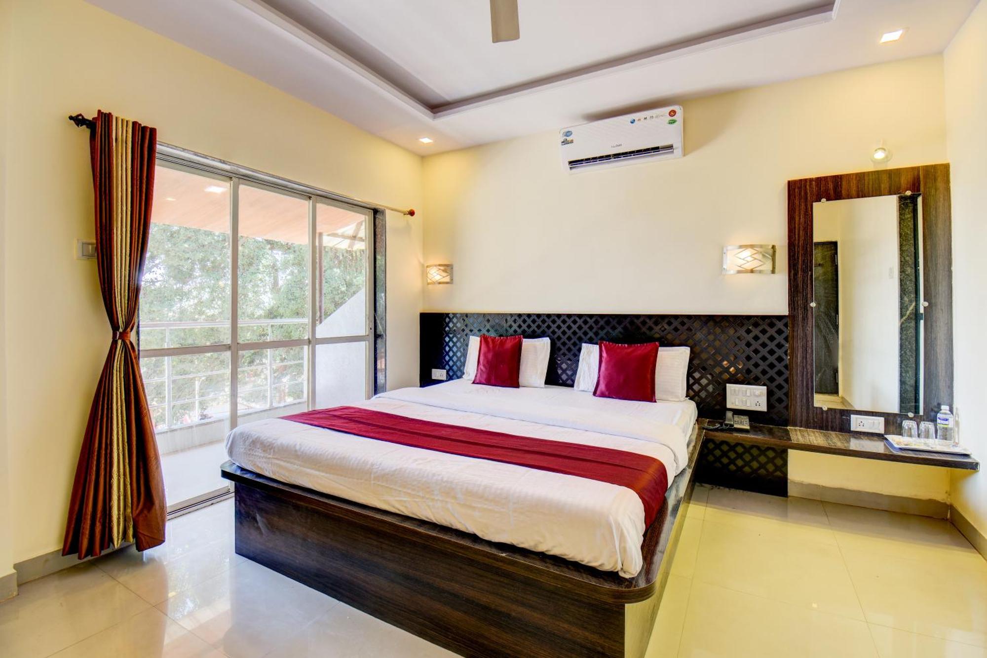 New Jijau Residency, Mahabaleshwar Hotel ภายนอก รูปภาพ