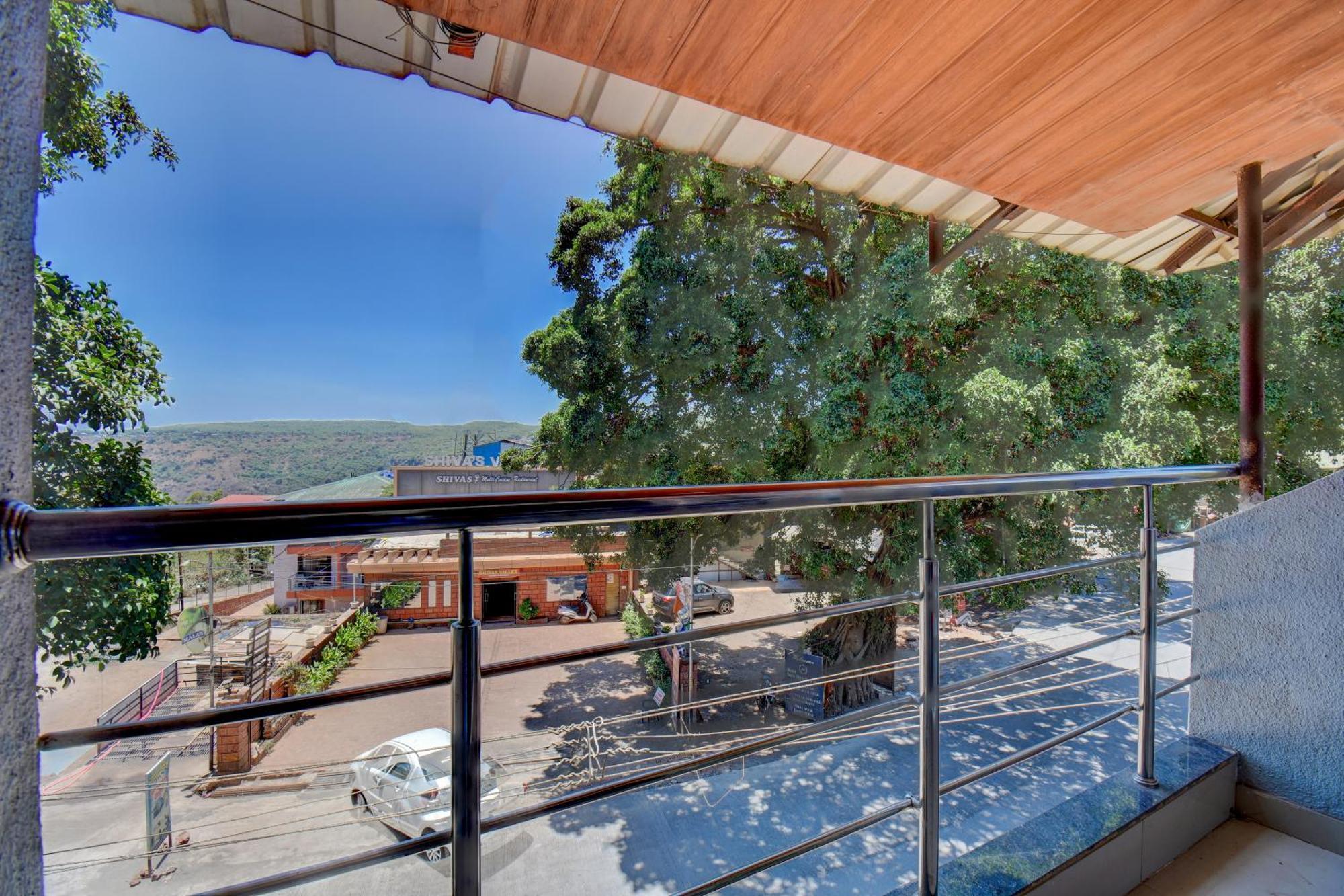 New Jijau Residency, Mahabaleshwar Hotel ภายนอก รูปภาพ